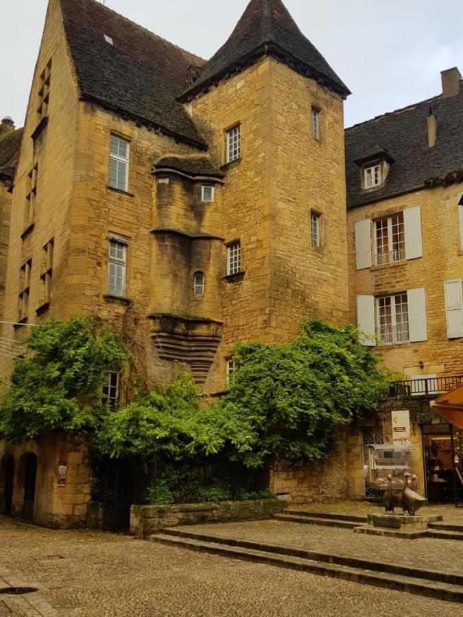 Terrasson Hotel Confort Le Moulin Rouge מראה חיצוני תמונה