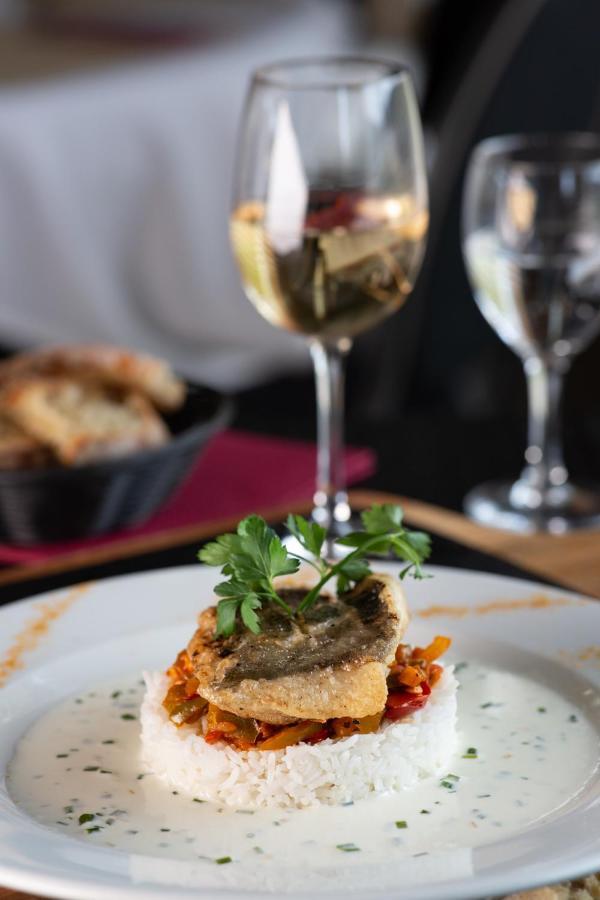 Terrasson Hotel Confort Le Moulin Rouge מראה חיצוני תמונה