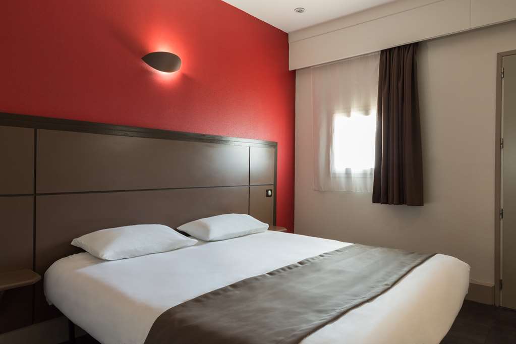 Terrasson Hotel Confort Le Moulin Rouge חדר תמונה