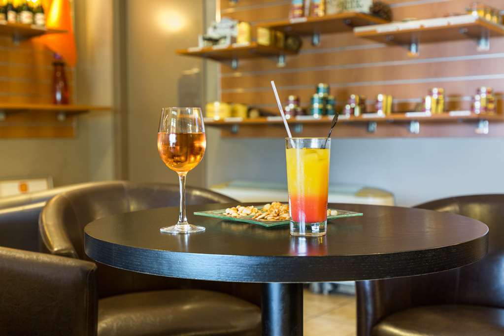 Terrasson Hotel Confort Le Moulin Rouge שירותים תמונה
